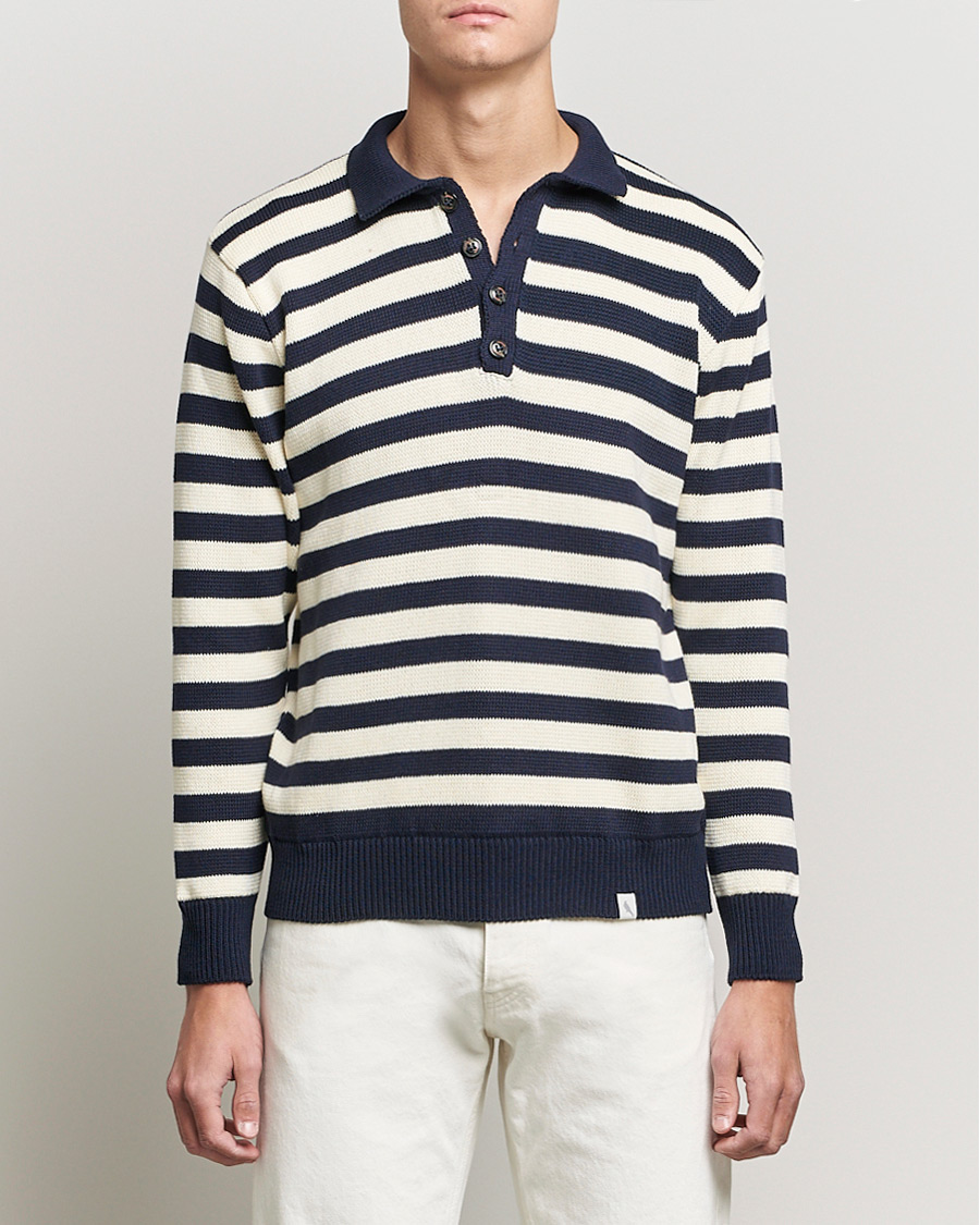 Mies | Puserot | Peregrine | Richmond Knitted Rugby Shirt Navy/White