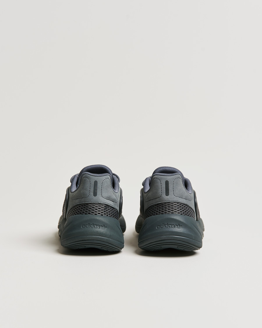 Mies | adidas Originals Ozelia Sneaker Dark Grey | adidas Originals | Ozelia Sneaker Dark Grey