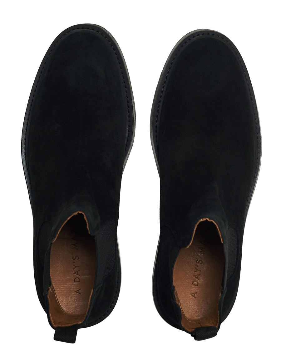 Mies | Nilkkurit | A Day's March | Suede Chelsea Boot Black
