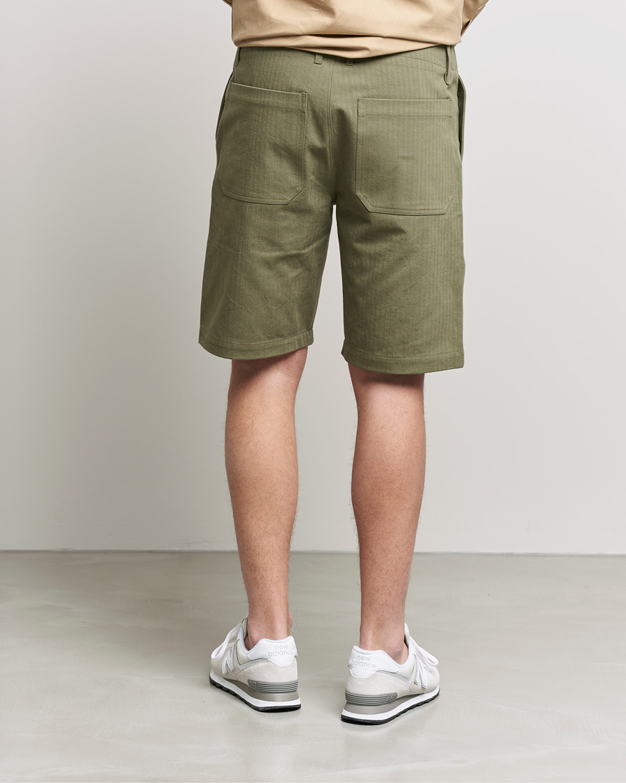 Mies | Shortsit | Private White V.C. | Maker´s Cotton Herringbone Shorts Khaki