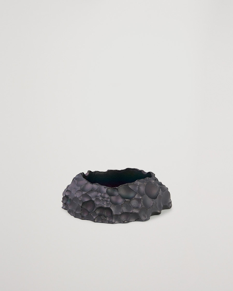 Mies | Kotiin | Skultuna | Opaque Objects Candle Holder Small Titanium Black