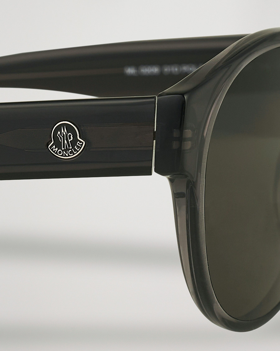 Mies | Moncler Lunettes ML0209 Polarized Sunglasses Shiny Black/Smoke | Moncler Lunettes | ML0209 Polarized Sunglasses Shiny Black/Smoke