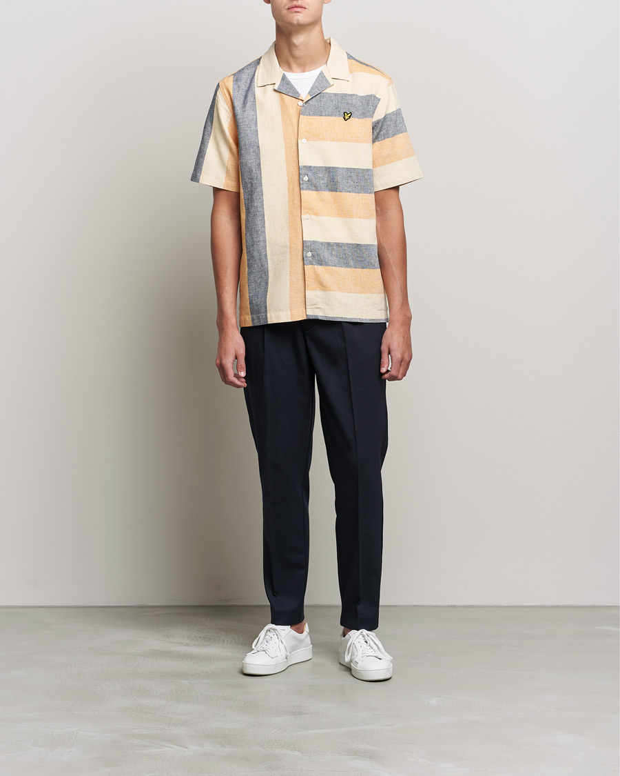 Mies | Kauluspaidat | Lyle & Scott | Artisinal Resort Short Sleeve Shirt Gold Haze