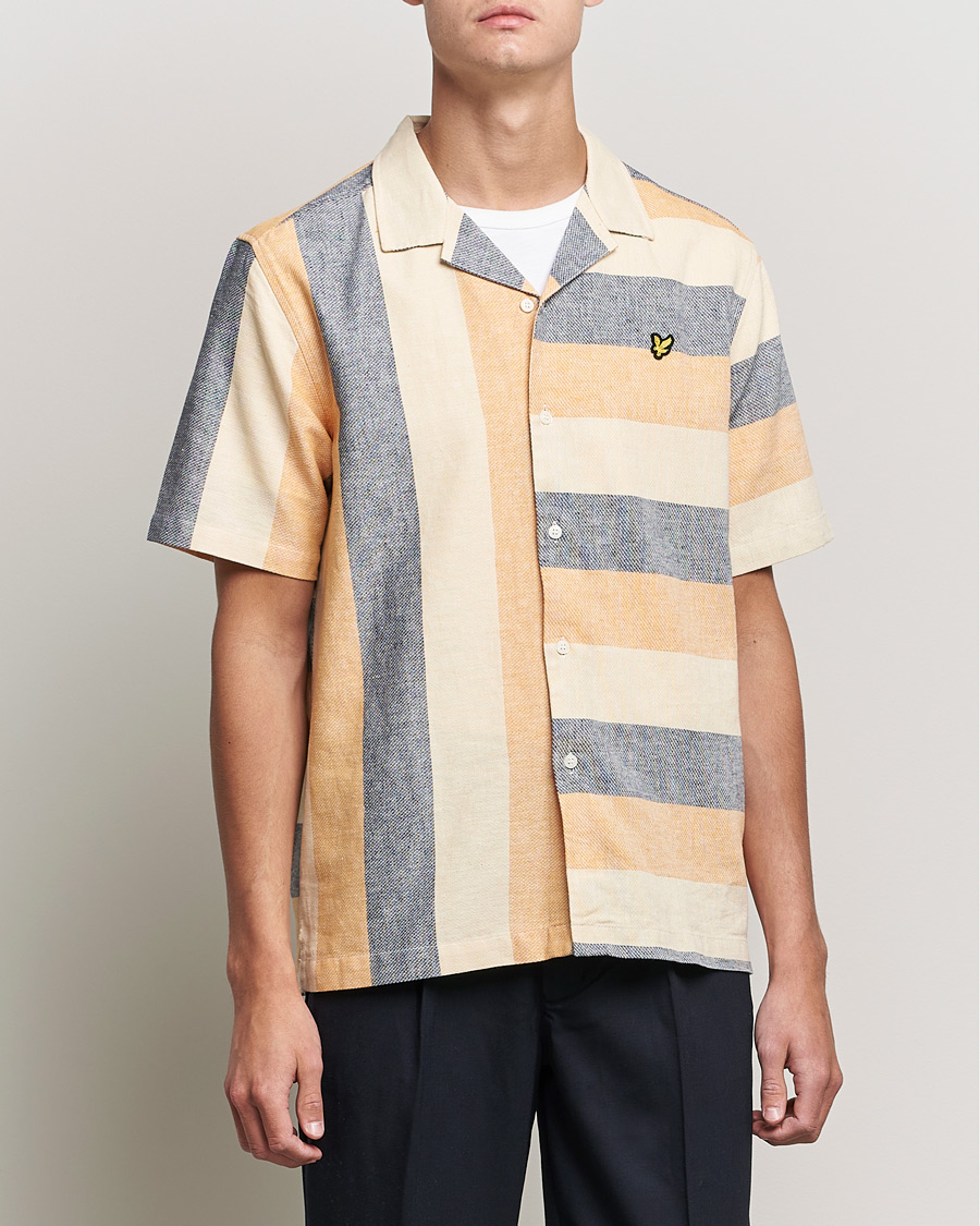 Mies | Kauluspaidat | Lyle & Scott | Artisinal Resort Short Sleeve Shirt Gold Haze