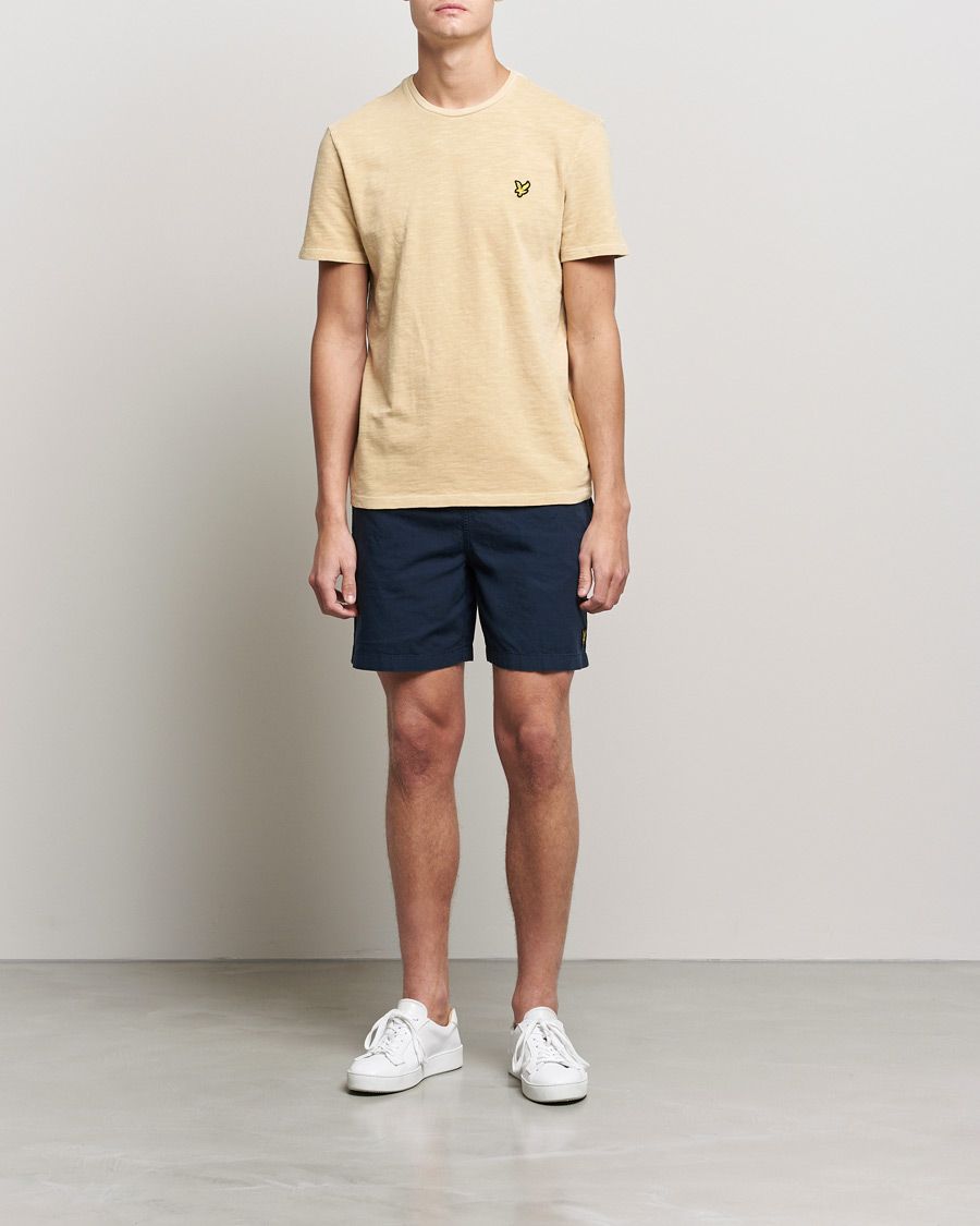 Mies | Kurenauha-shortsit | Lyle & Scott | Garment Dyed Linen Shorts Dark Navy