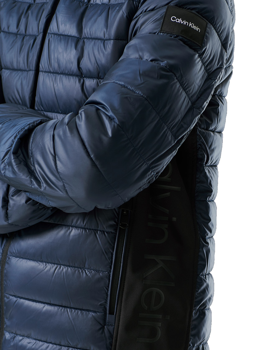 Mies | Takit | Calvin Klein | Recycled Side Logo Down Jacket Navy