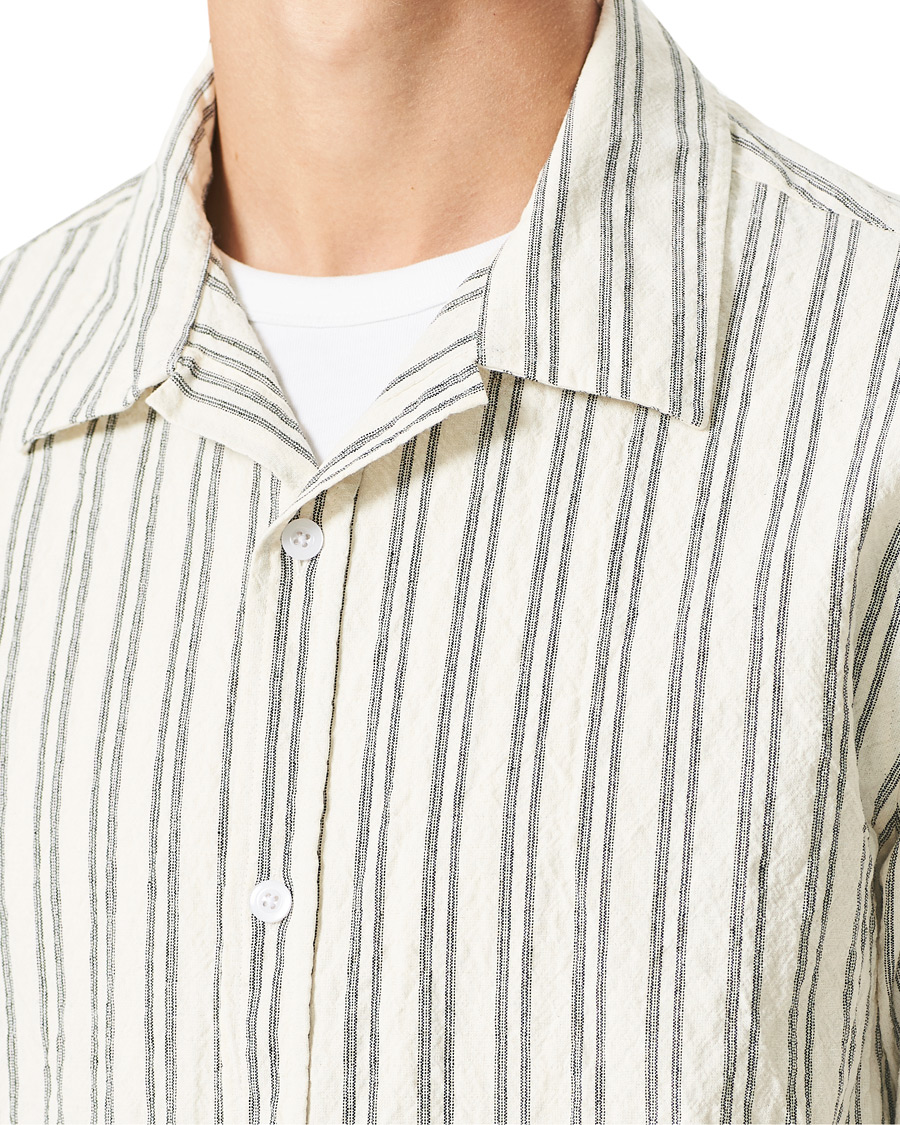 Mies | Kauluspaidat | NN07 | Ole Short Sleeve Striped Shirt White/Black