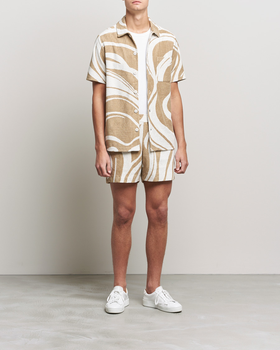 Mies | Shortsit | J.Lindeberg | Bolt Toweling Jacquard Shorts Safari Beige