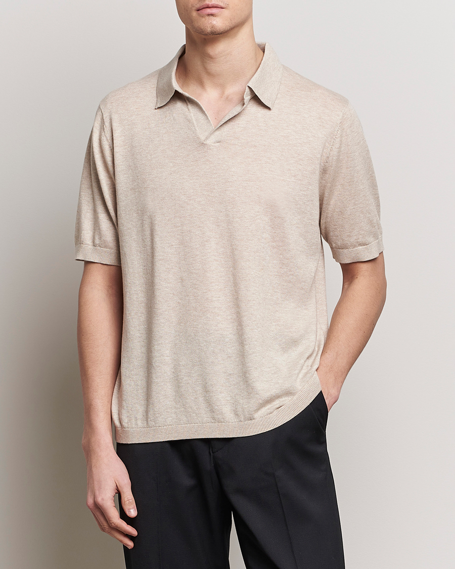 Mies | Pikeet | A Day's March | Ebro Cotton/Merino Open Collar Polo Sand