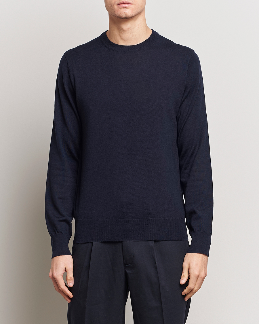Mies | O-aukkoiset neulepuserot | Filippa K | Merino Round Neck Sweater Navy