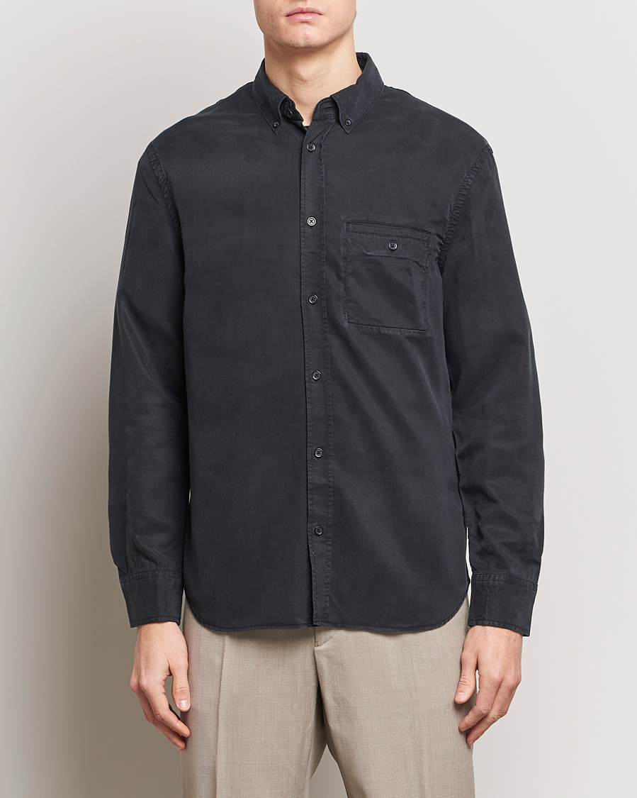 Mies | Kauluspaidat | Filippa K | Zachary Tencel Shirt Almost Black