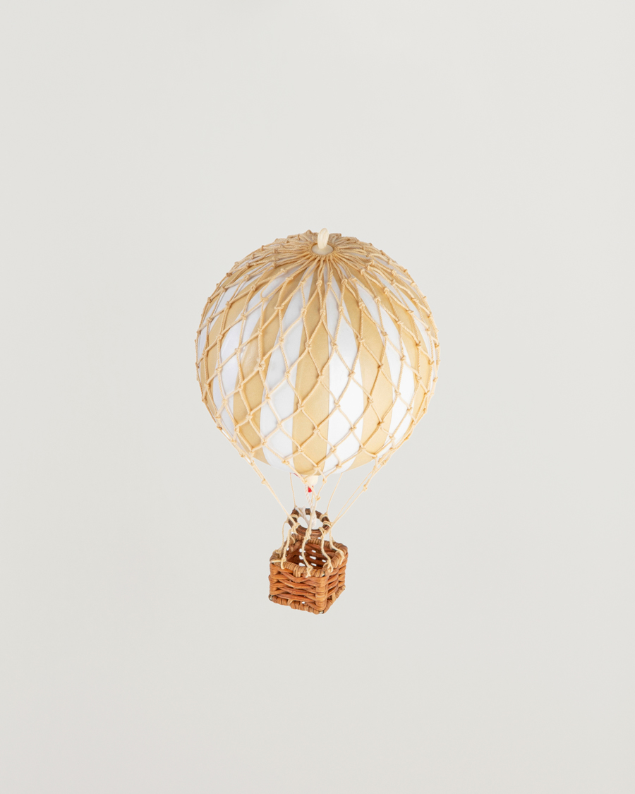 Mies | Kotiin | Authentic Models | Floating In The Skies Balloon White Ivory