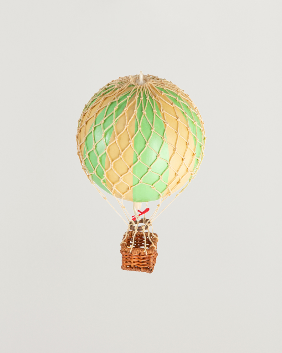 Mies | Kotiin | Authentic Models | Travels Light Balloon Double Green