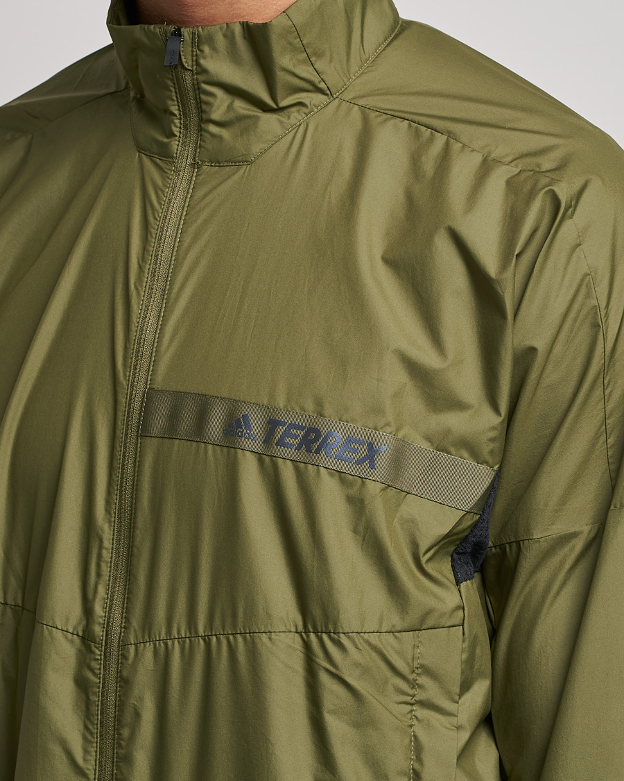 Mies | Takit | adidas Performance | MT Wind Jacket Olive