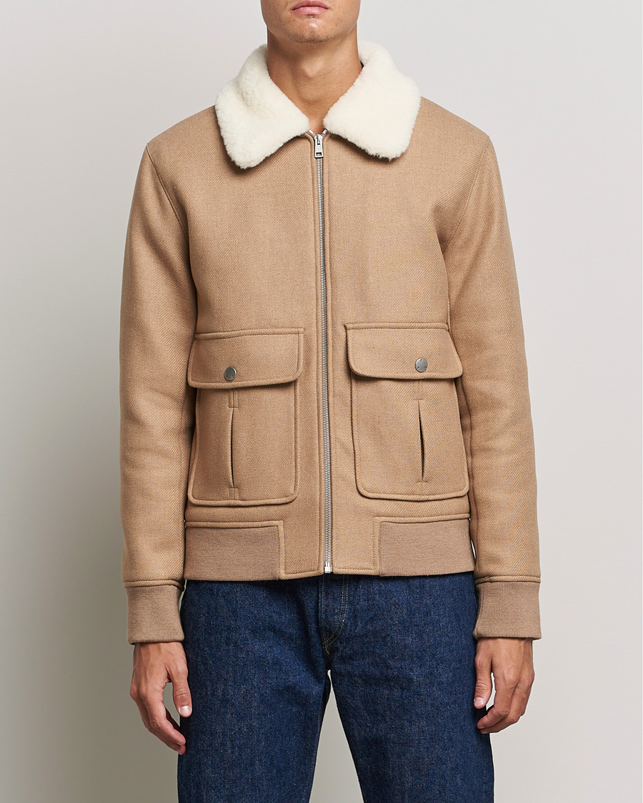 Mies | Takit | A.P.C. | Ben Shearling Bomber Jacket Beige