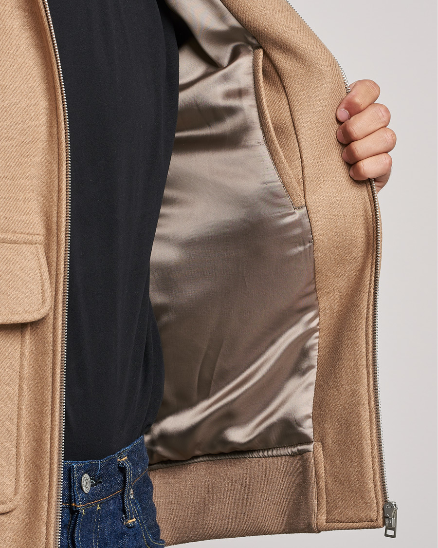 Mies | Takit | A.P.C. | Ben Shearling Bomber Jacket Beige