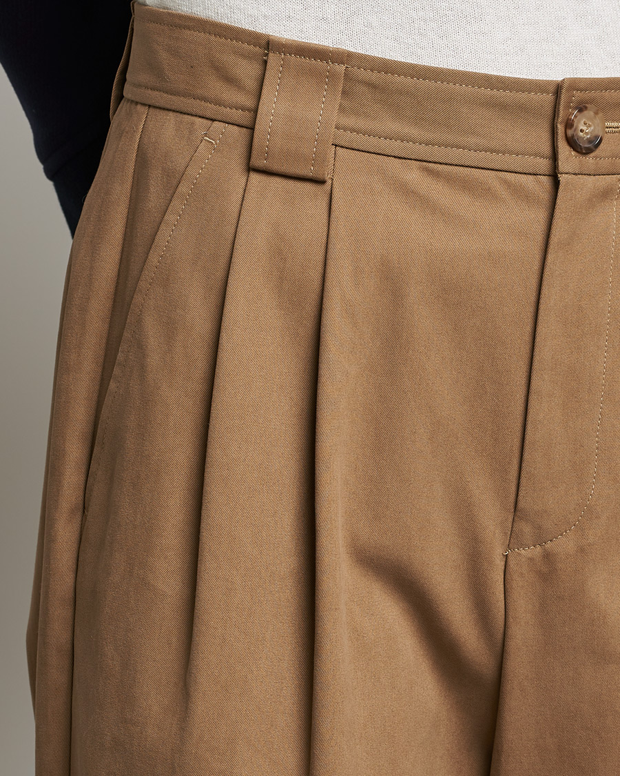 Mies | Housut | A.P.C. | Eddy Pleated Chinos Tobacco
