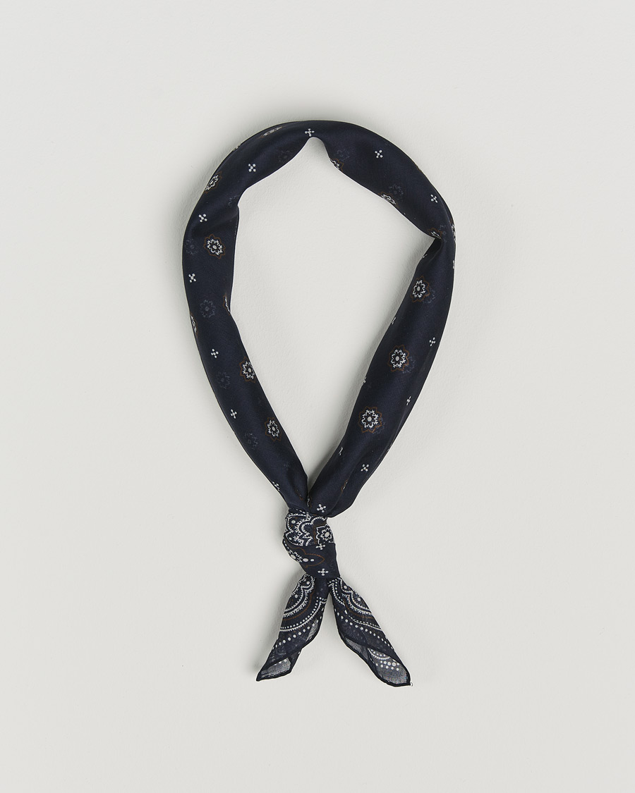 Mies | Amanda Christensen Cotton Voilé Printed Medallion Bandana Navy | Amanda Christensen | Cotton Voilé Printed Medallion Bandana Navy