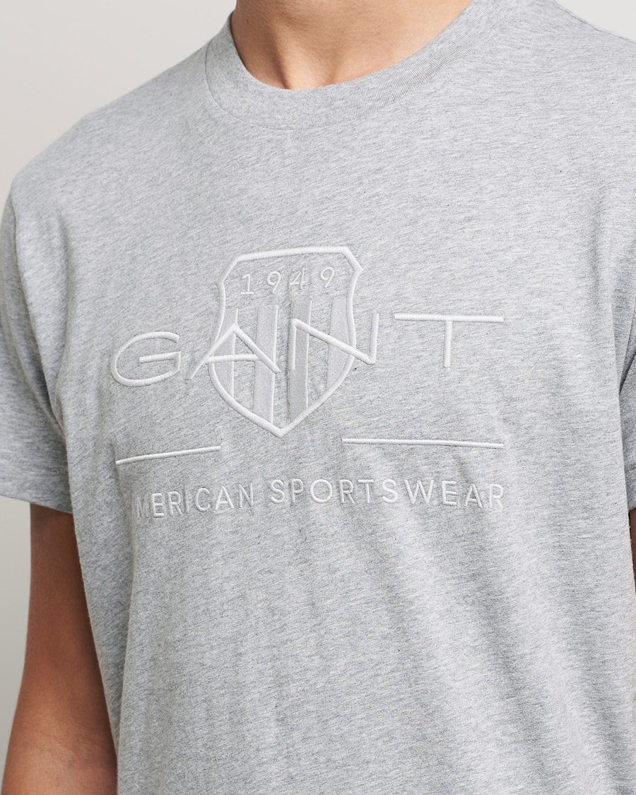Mies | T-paidat | GANT | Tonal Archive Shield Crew Neck Tee Grey Melange