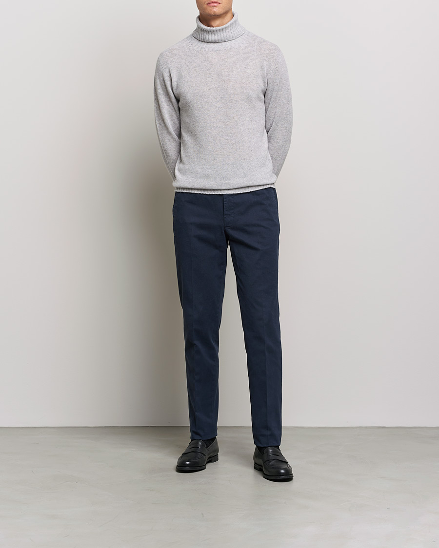 Mies | Puserot | Altea | Wool/Cashmere Turtleneck Sweater Light Grey