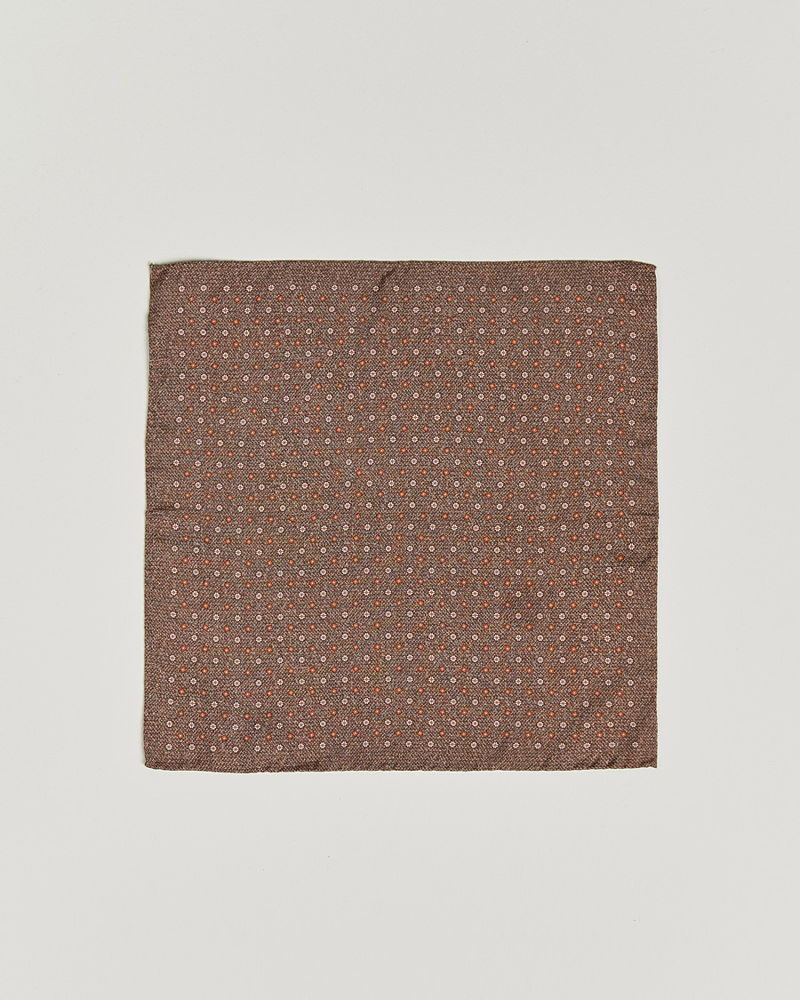 Mies | Amanda Christensen Silk Oxford Printed Flower Pocket Square Brown | Amanda Christensen | Silk Oxford Printed Flower Pocket Square Brown
