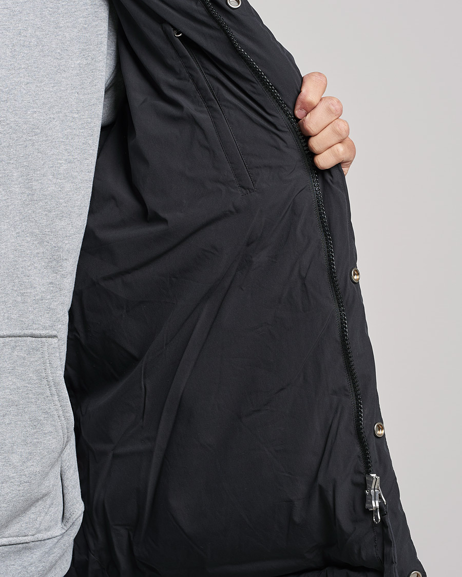 Mies | Takit | Axel Arigato | Nebraska Down Parka Black