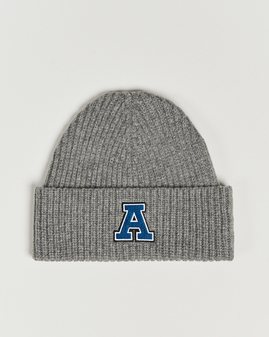 Mies | Axel Arigato Varsity Beanie Grey | Axel Arigato | Varsity Beanie Grey