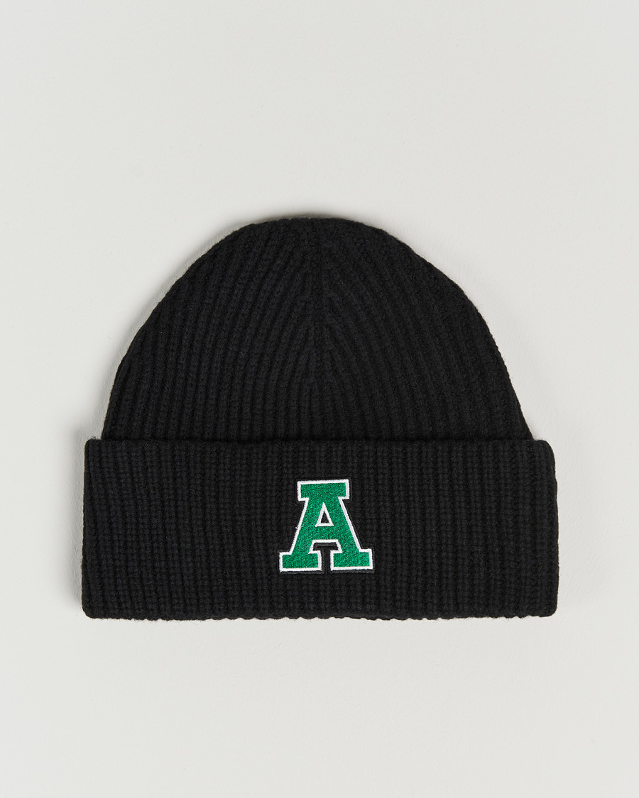 Mies | Axel Arigato Varsity Beanie Black | Axel Arigato | Varsity Beanie Black