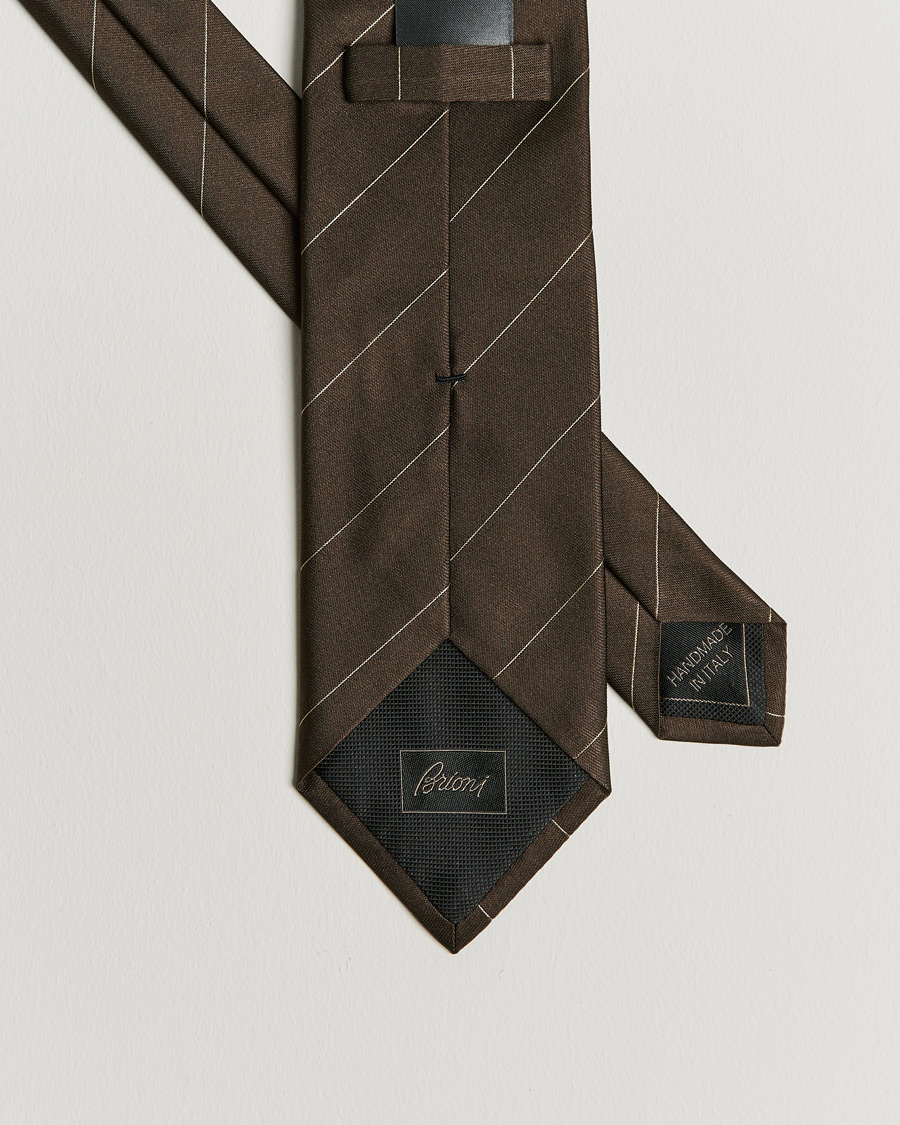 Mies | Brioni Regimental Stripe Silk Tie Dark Brown | Brioni | Regimental Stripe Silk Tie Dark Brown