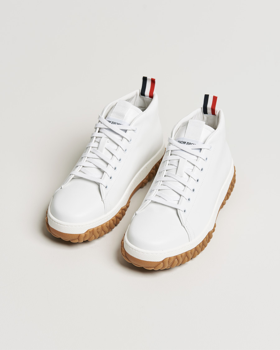 Mies | Thom Browne Mid Top Court Sneaker White Calf | Thom Browne | Mid Top Court Sneaker White Calf