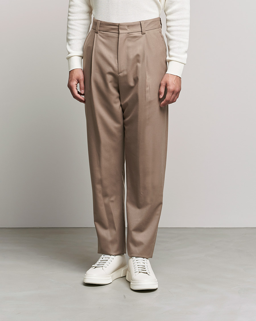 Mies | Flanellihousut | Giorgio Armani | Tapered Pleated Flannel Trousers Beige