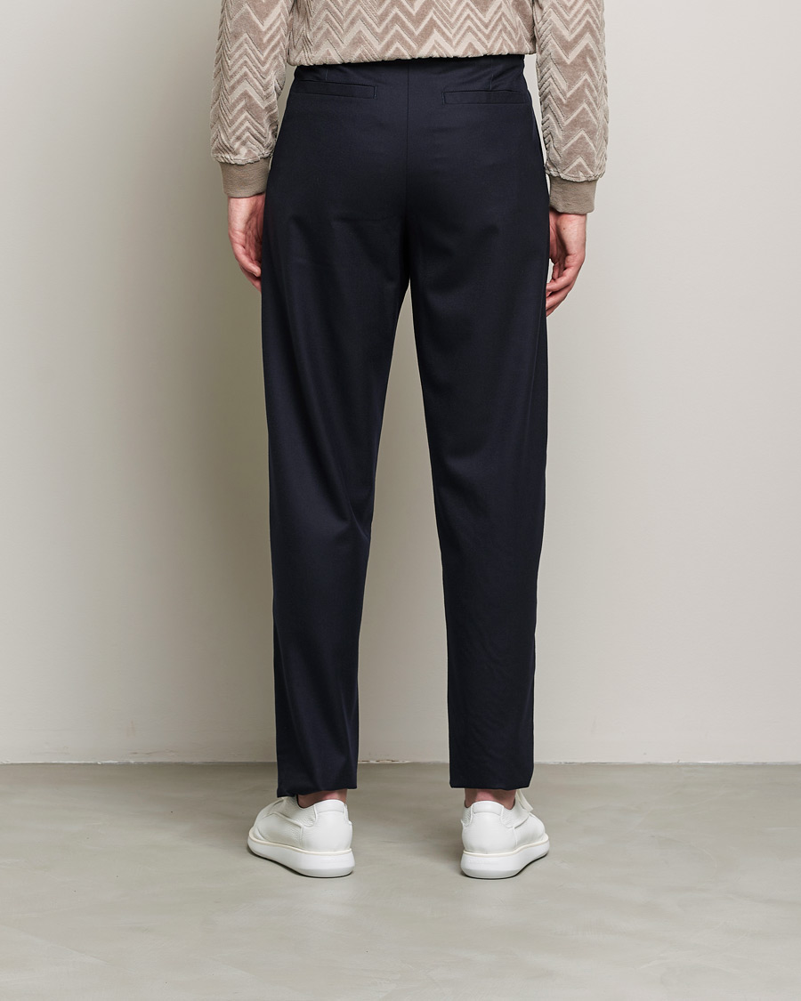 Mies | Housut | Giorgio Armani | Tapered Pleated Flannel Trousers Navy