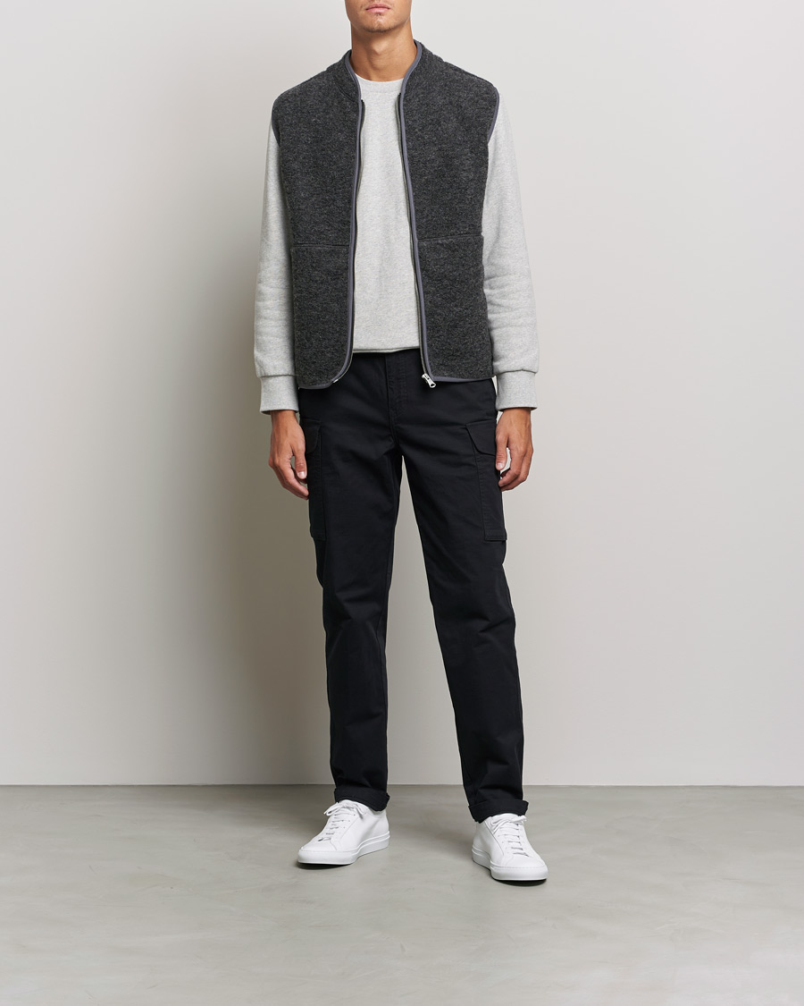Mies | Puserot | J.Lindeberg | Duncan Wool Fleece Vest Grey Melange