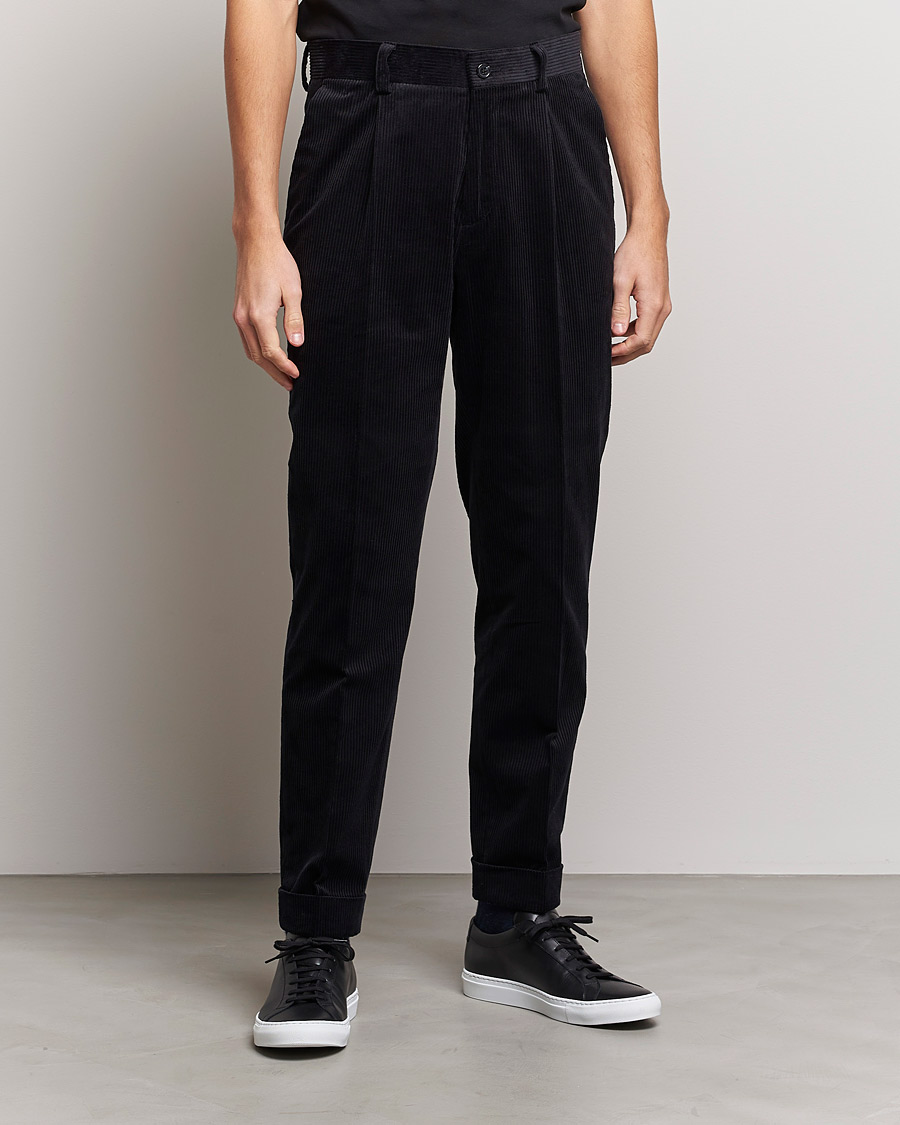 Mies | Housut | J.Lindeberg | Gordon Pleated Corduroy Trousers Black