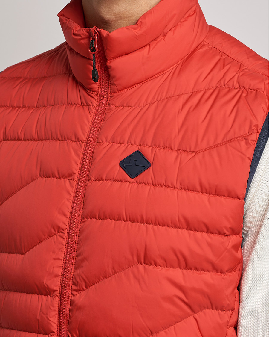 Mies | Takit | J.Lindeberg | Cliff Light Down Vest Barbados Cherry