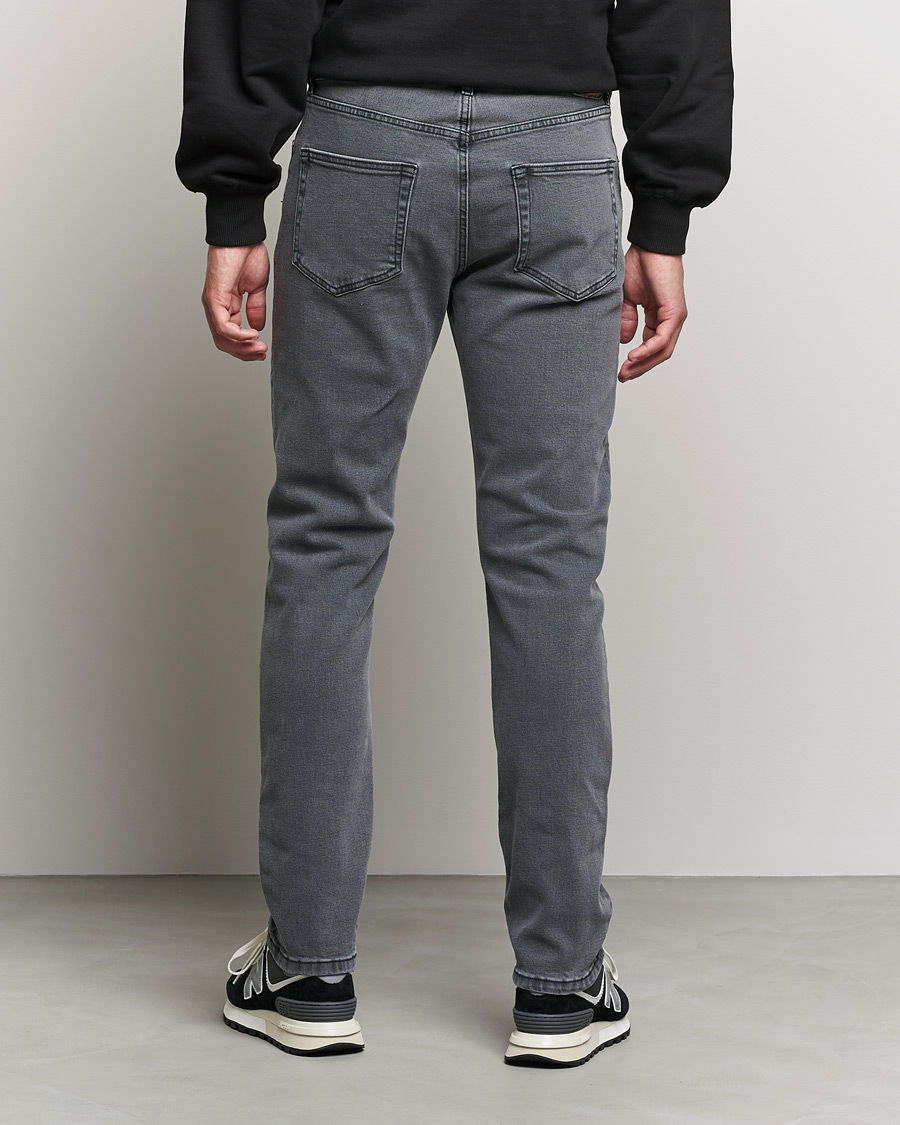 Mies | Farkut | Jeanerica | TM005 Tapered Jeans Soft Grey