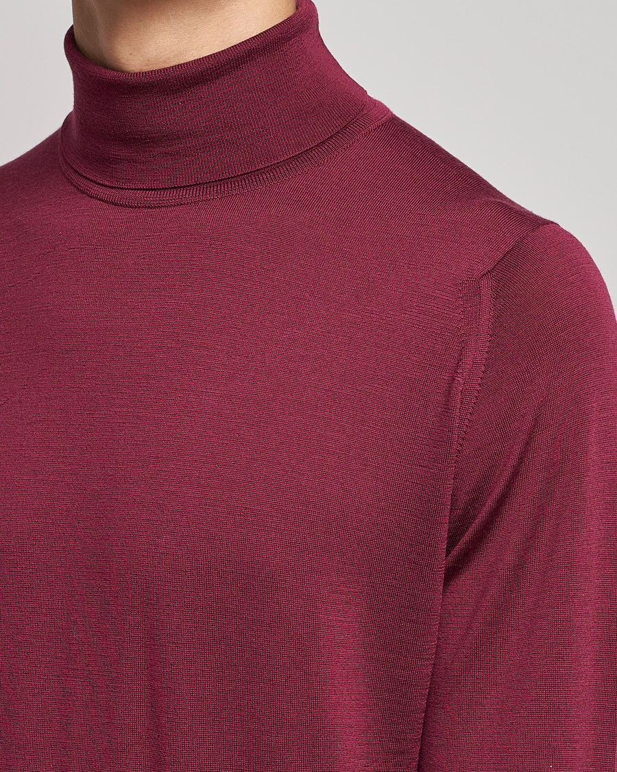 Mies | Puserot | John Smedley | Cherwell Extra Fine Merino Rollneck Bordeaux