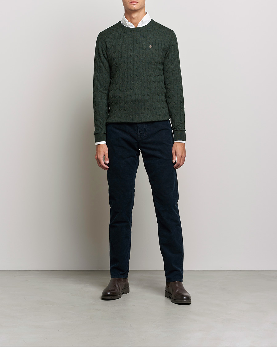 Mies | Puserot | Morris | Merino Cable Crew Neck Olive