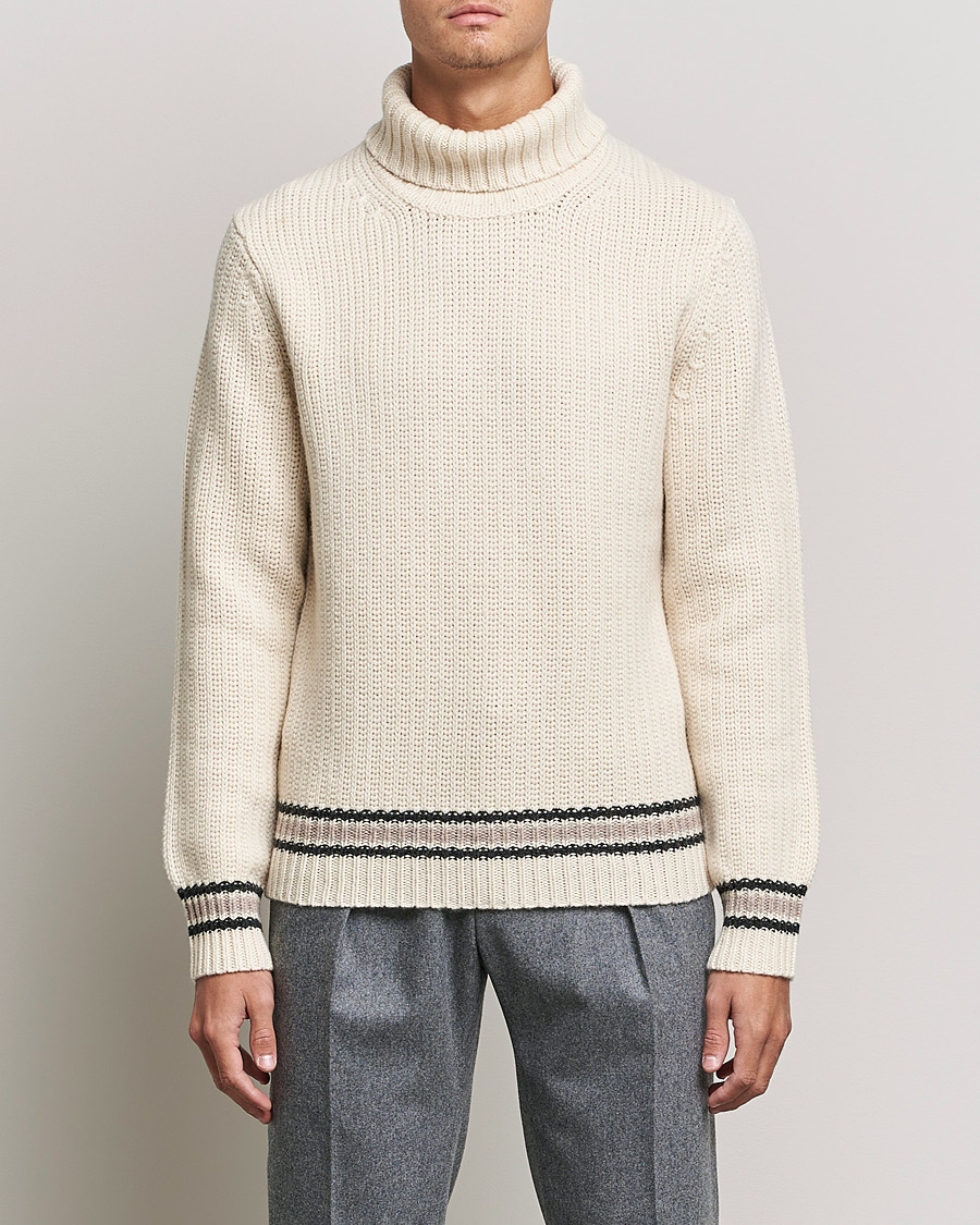 Mies | Poolot | Morris Heritage | Terence Rollneck Off White