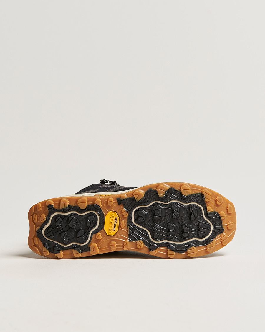 Mies | New Balance Running Fresh Foam Trail Hierro Mid Black | New Balance Running | Fresh Foam Trail Hierro Mid Black