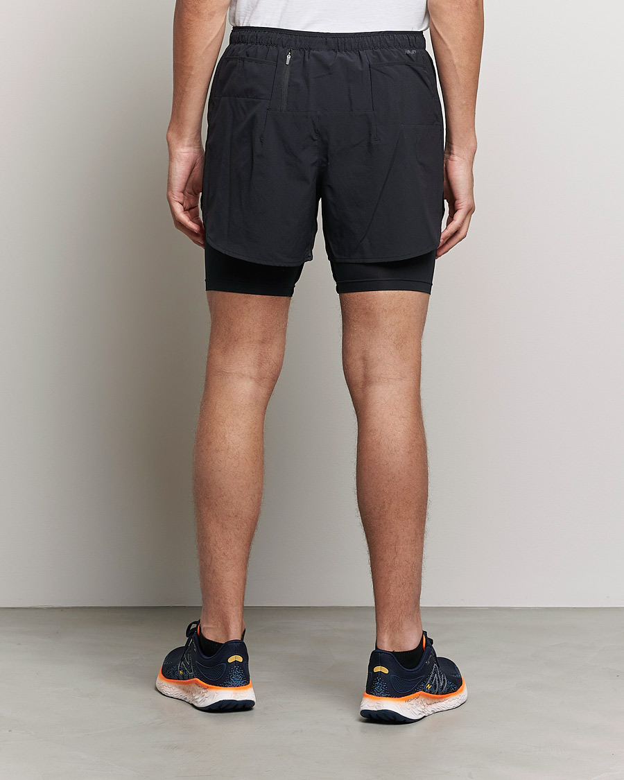 Mies | Shortsit | New Balance Running | Q Speed 2 in 1 Shorts Black