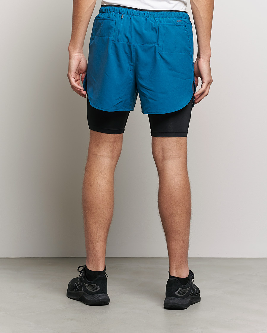 Mies | Shortsit | New Balance Running | Q Speed 2 in 1 Shorts Dark Moonstone