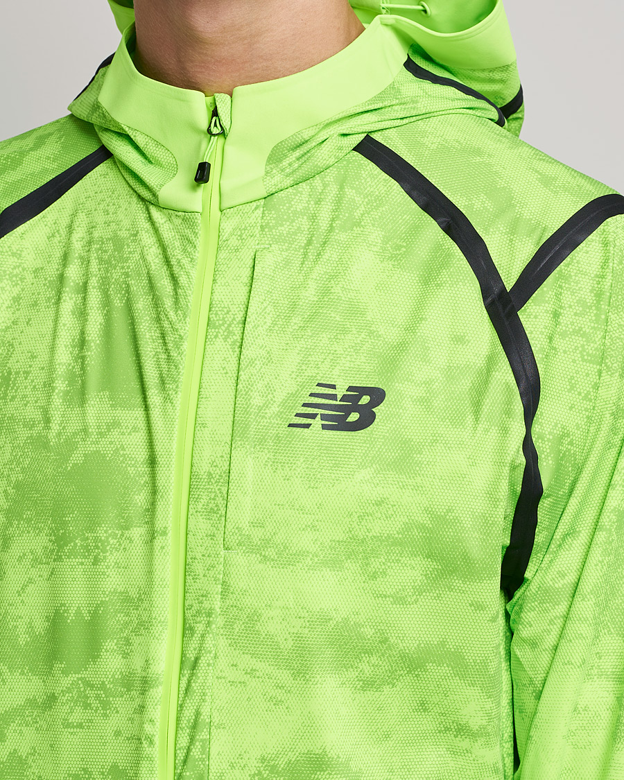 Mies | Takit | New Balance Running | All-Terrain Waterproof Jacket Pixel Green