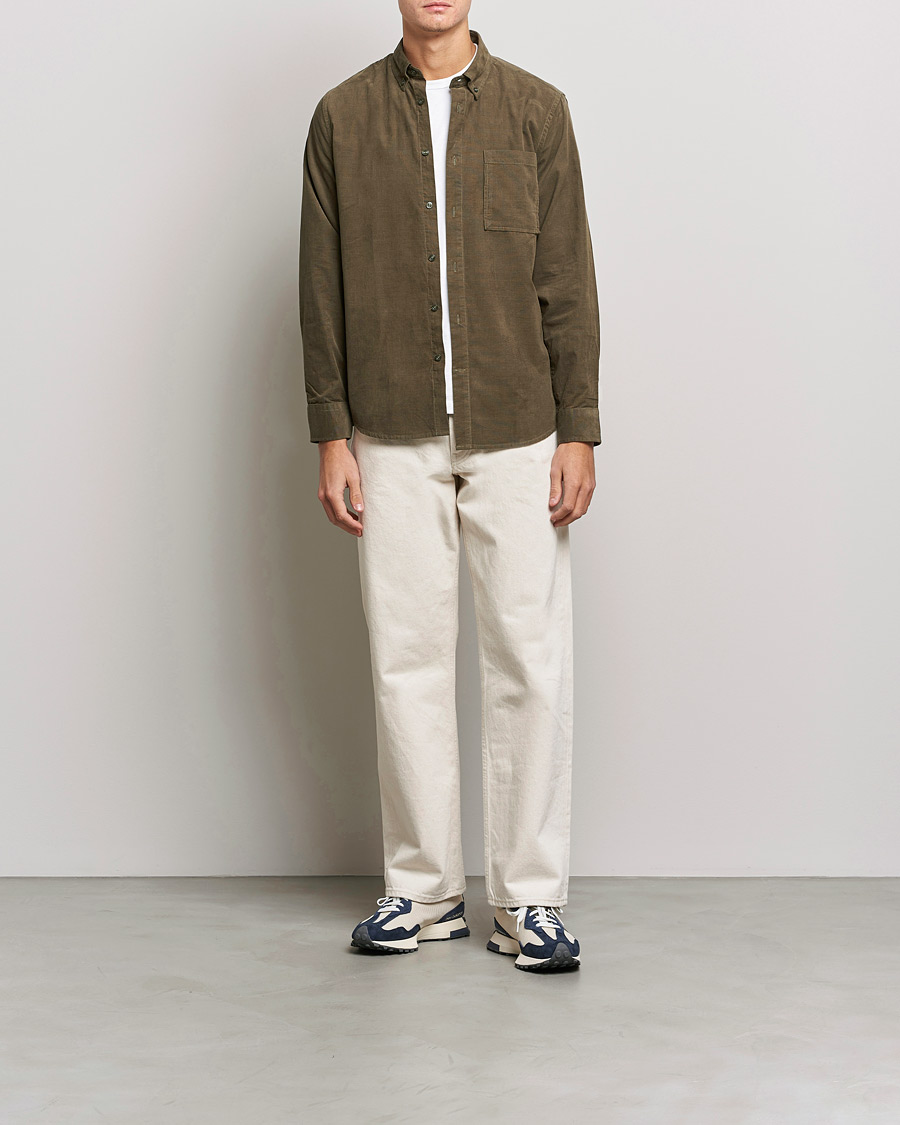 Mies | Kauluspaidat | NN07 | Arne Corduroy Shirt Dark Clay