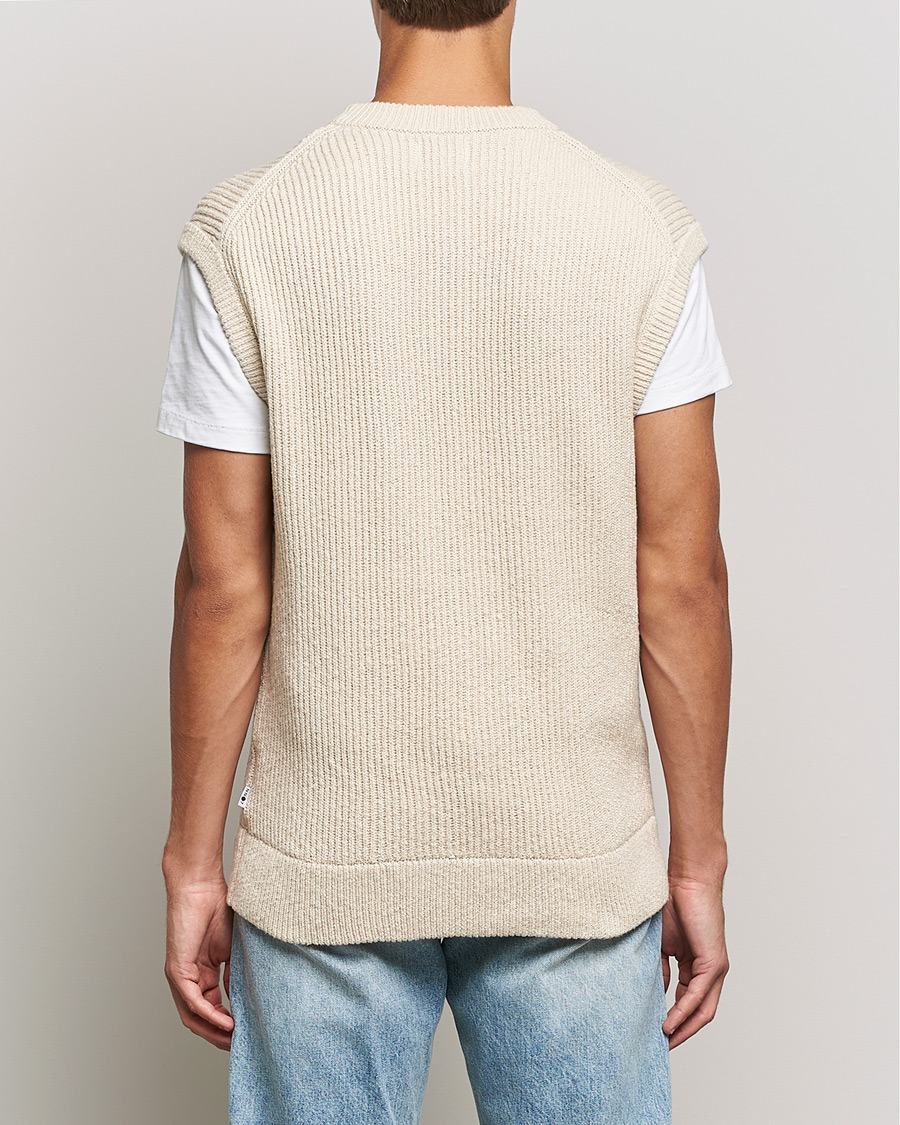 Mies | Puserot | NN07 | Jesse Ribbed Knited Vest Ecru