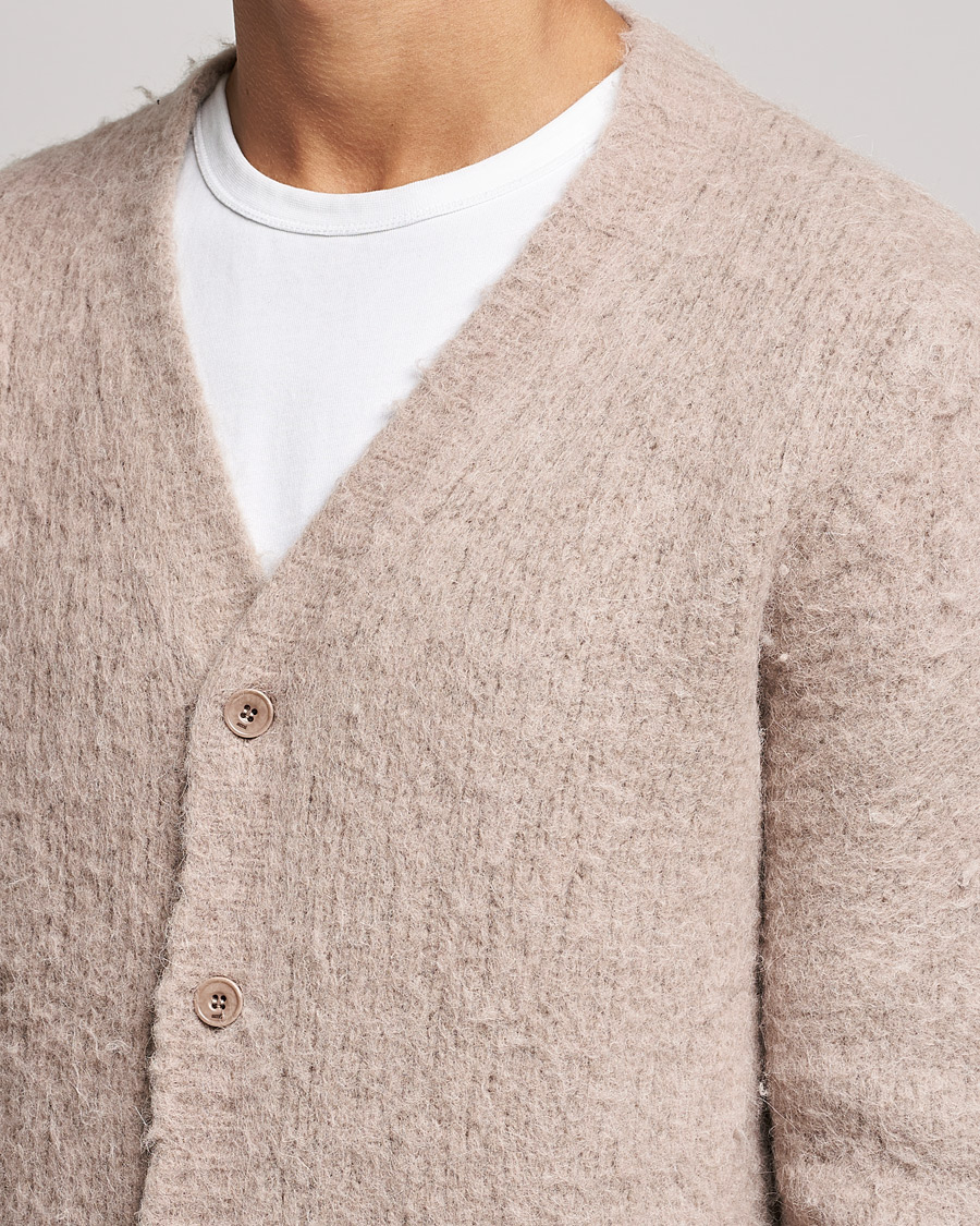 Mies | Puserot | AMI | Brushed Wool Cardigan Beige