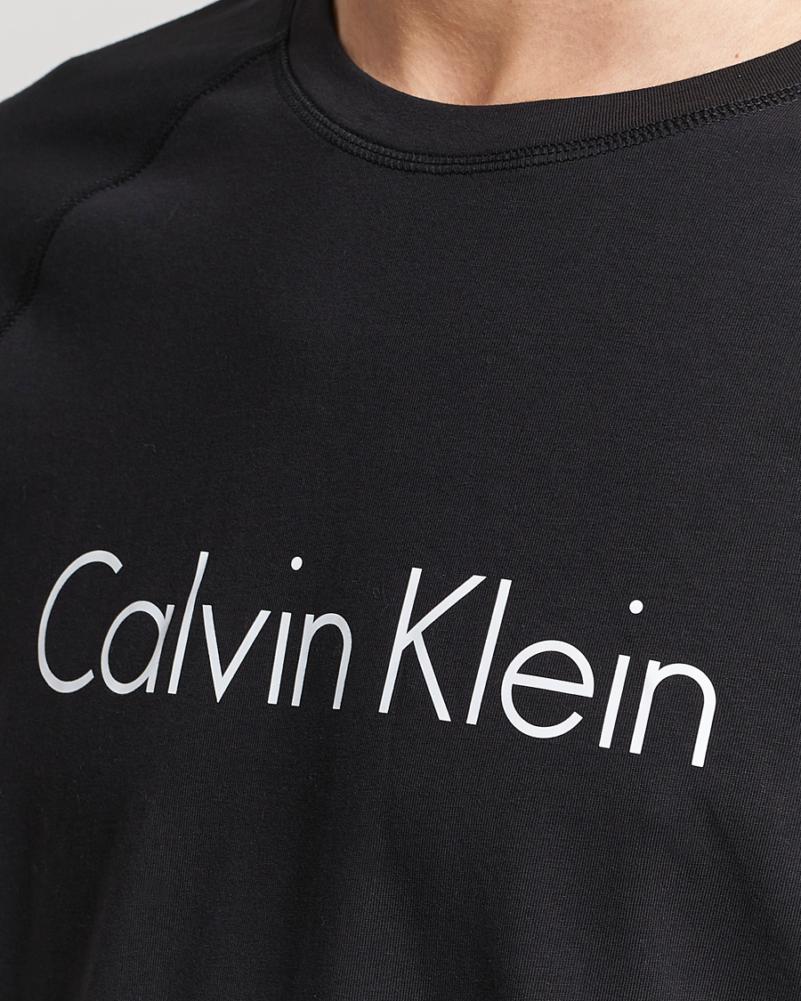 Mies | Yöpuvut ja kylpytakit | Calvin Klein | Logo Long Sleeve Pyjama Set Black/White