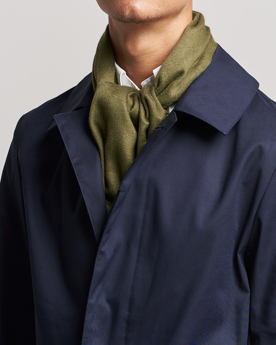 Mies | Scottas Cashmere Scarf Open Green | BOSS BLACK | Scottas Cashmere Scarf Open Green
