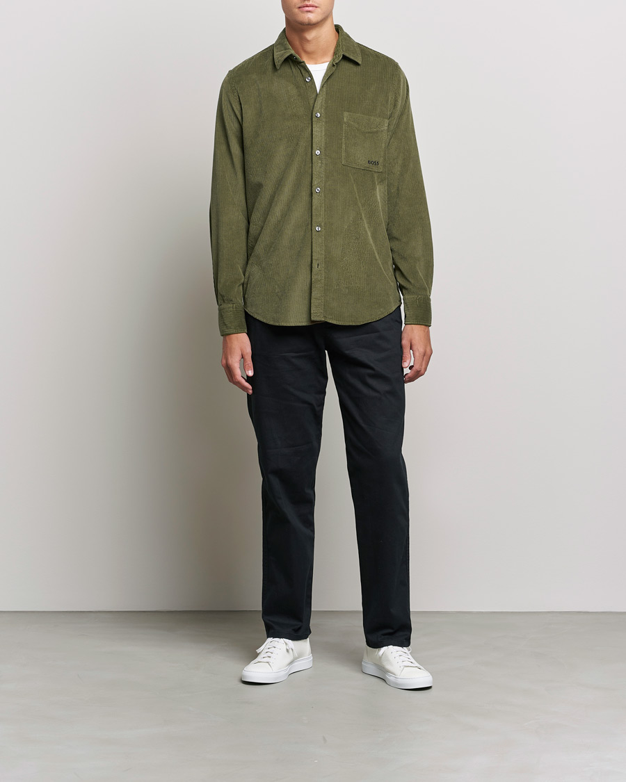 Mies | Kauluspaidat | BOSS ORANGE | Relegant Corduroy Shirt Dark Green