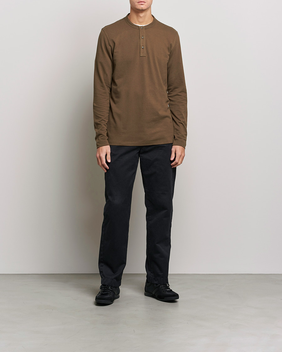 Mies | Puserot | BOSS ORANGE | Teetwill Henley Dark Green